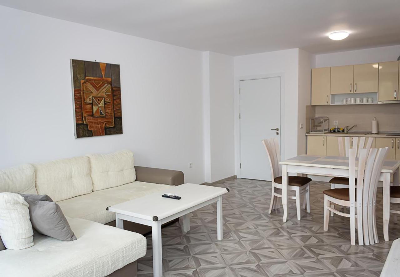 Apartment Lilia カヴァルナ エクステリア 写真